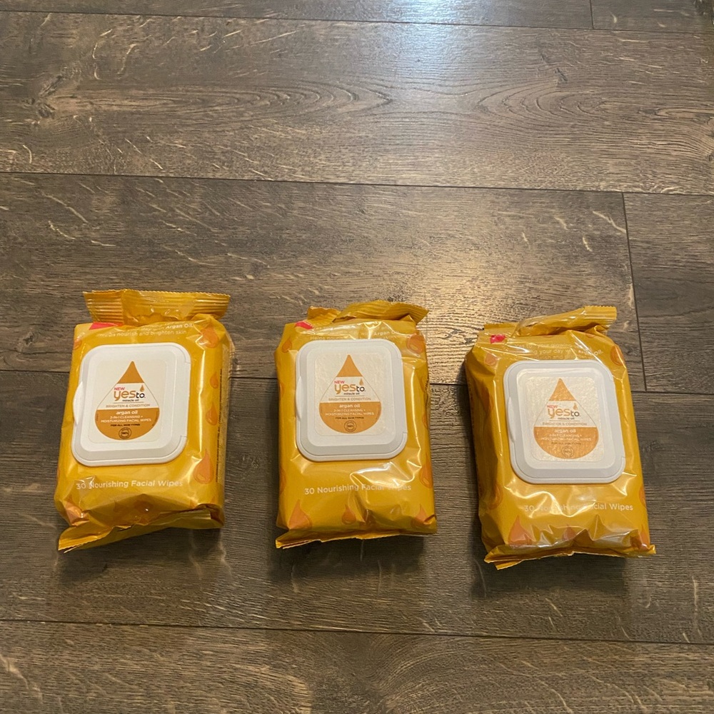 Lot of 3 Yesto Argan Oil Facial Wipes NEW‎